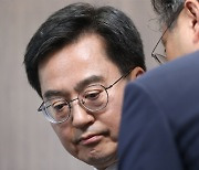 지나온 1년 앞으로 남은 3년