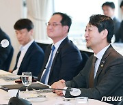 日 경제산업성 경제산업심의관 만난 안덕근 본부장