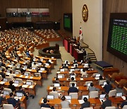 미술진흥법 제정…추급권·화랑업 신고제 도입