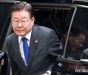 성남시 前과장 “이재명, 호주 출장에 김문기 동행 알았을 것”