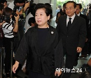 현정은 현대그룹 회장, '정몽헌 20주기' 금강산 방북 추진