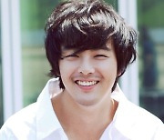 故 박용하, 오늘(30일) 13주기...묘소 찾은 김재중 “밝게 빛나줘”