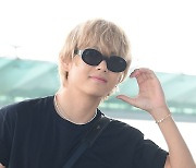 BTS 뷔 ‘귀공자 볼하트’ [MK포토]