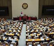 국회 오늘 본회의 열어 ‘출생통보제’ 처리…노란봉투법 부의안 표결도