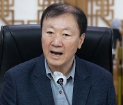 민주, '文 간첩' 발언 박인환 위원장 고발키로…"허위사실로 명예훼손"