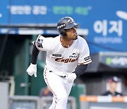 한화 18년 만에 7연승 현실로? 윌리엄스 KBO 1호 홈런 터졌다