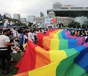 을지로선 퀴어축제, 남대문엔 오염수 규탄 집회...주말 도심 교통 혼잡