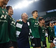 전북만 웃었다…문선민 쐐기골 앞세워 제주 2-0 완파 ‘4위 도약’(종합)