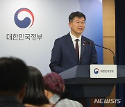 찬반 논쟁에 가로막힌 보호출산제, 입법 가능할까