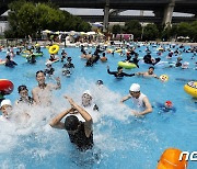 최고 34도 폭염 속 수요일까지 '따뜻한 장맛비' [이번주날씨]