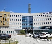 해수욕장 축제서 수경 찾아주던 안전요원 숨져