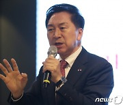 "존재감 과시를 망언으로 하나" 野, 김기현 윤리위 제소 시사