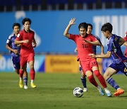 ‘황당한 퇴장-PK 외면’ 한국, U17아시안컵 결승서 일본에 0-3 패