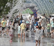 '낮 최고 34도' 무더위 계속…남부지역 빗줄기[오늘날씨]