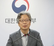 수상소감 밝히는 고규영 특훈교수