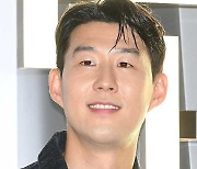 [Ms포토] 손흥민 '당기면 더 잘생김'