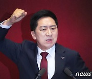 오염수 방출 임박…'사이비·똥·괴물·돌팔이' 거칠게 맞붙은 여야