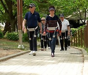 국민 10명 중 5명 “웨어러블 의료기기 써 볼 생각 있다…비용은 부담”