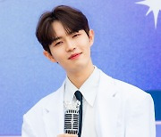 [T포토] 김재환 '화이트, 박제해'