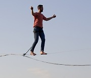 SPAIN TIGHTROPE WALKING