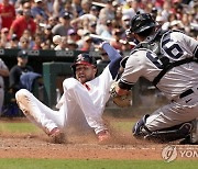 APTOPIX Yankees Cardinals Baseball