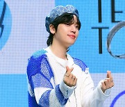 [TEN포토] 틴탑 니엘 '새 앨범 사랑해주세요'