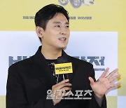 [포토] 주지훈, '택시 운전, 옆에 탄 사람들이 걱정돼'