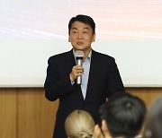 안철수, 최경환 ‘보수연합군’ 주장에 “상식적···연합한 쪽이 선거 이겨”