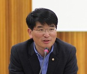 검찰, ‘보좌진 성추행’ 박완주 강제추행 등으로 기소