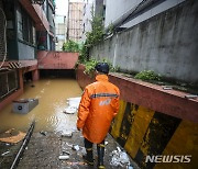 반지하, 침수방지시설 전액 지원…자영업자 부가세 공제특례 연장[하반기 경제]