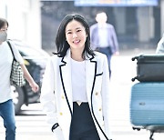 '현빈♥' 손예진,'아름다운 미소와 함께 출국' [사진]