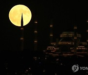 APTOPIX Turkey Full Moon