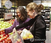 '친환경 드라이브' 뉴질랜드, 마트 내 일회용 비닐봉지 사용금지