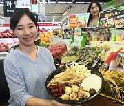 [머니S포토] 초복보양식 최대 29%할인…'제철음식 먹고 원기회복'