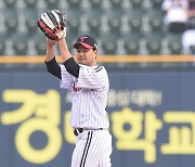 [MD포토] 손호영 '선발 유격수'