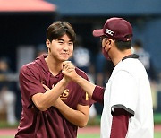 ‘2연승’ 홍원기 감독 “장재영 계속 성장하는 모습, 데뷔 첫 승 축하해” [고척 톡톡]