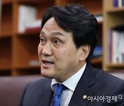 안민석 "추미애 폭로 골치아파…의원 다수가 불편해한다"