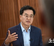 '양평 고속도로 백지화'…김동연 "제발 尹에 충성 말고 국민 좀 보라"