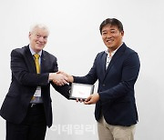 티웨이항공, ICAO 관계자에 항공훈련센터 소개