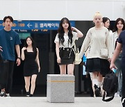 아이브, 공항 포착