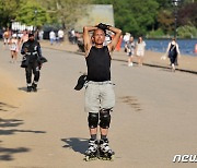 '최고 기온 기록' 전세계서 속출…사람잡는 무더위 올해 찾아온다