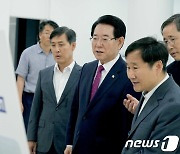 김영록 지사, 공정률 99% 동부본부 신청사 공사 현장 점검