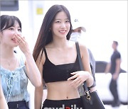 [MD포토] 르세라핌 카즈하 '더위 문제없어'