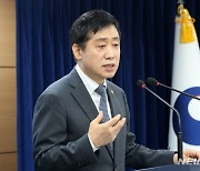 금융위원장 "새마을금고 문제 없어…소문 말고 정부 말 믿어야"(종합)