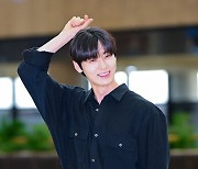 황민현, 애교 가득 '남신' [사진]