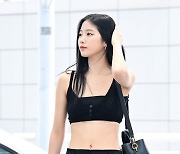 르세라핌 카즈하, '시원한 여름 스타일링' [사진]