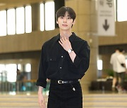 황민현, 내 남자 냄새가 난다 [SE★포토]