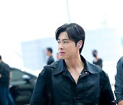 [T포토] 유노윤호 '화보 장인 카리스마'