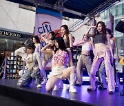 트와이스, 'K-걸그룹 최초' 美 모닝쇼 'NBC's TODAY' 출연