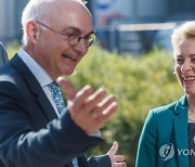 BELGIUM EU COMMISSION PRESIDENT VON DER LEYEN VISITS IMEC